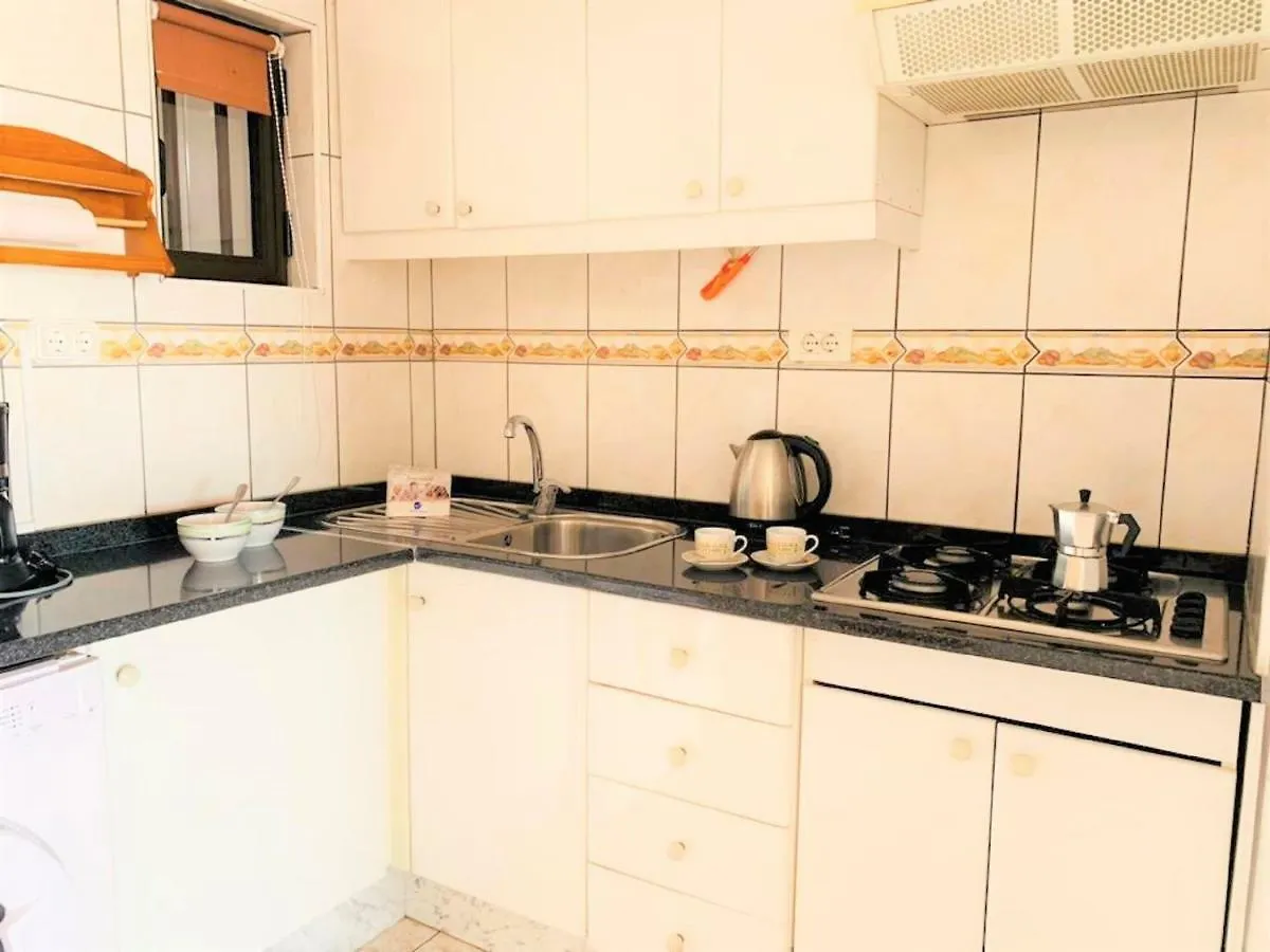 Sea Breeze In Playa De Las Americas With Parking Apartment